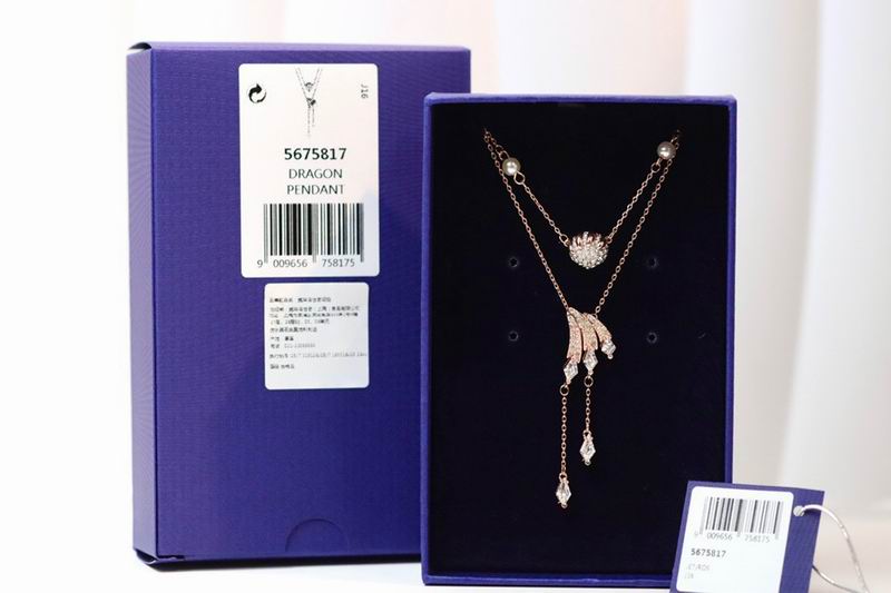 Swarovski Necklace 01lyr24